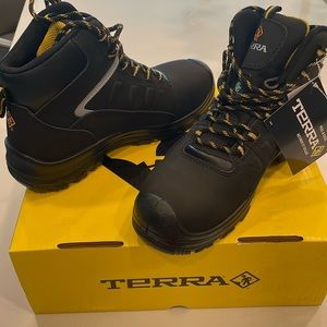 Terra Findlay Composite Toe Work Boots Size 8.5 New in Box!